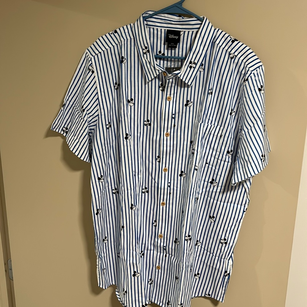 Disney short sleeve button up vacation shirt 3XL